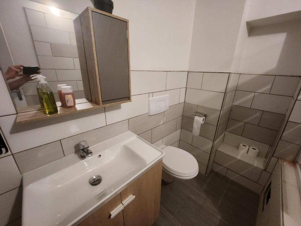 Spacieux 2 Chambres, Lumineux Bar-le-Duc Exterior foto